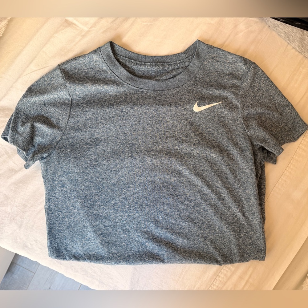 Nike Heathered Gray Women's Short Sleeve Tee